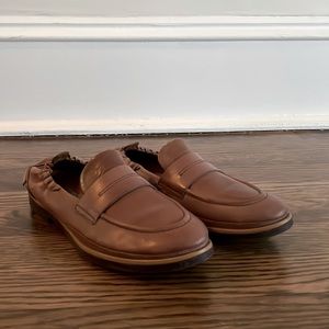 Brown leather loafers/flats
